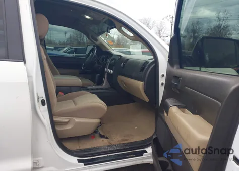 2010 Toyota Tundra Grade 5.7L V8 from USA, damaged, VIN 5TFUW5F19AX153806